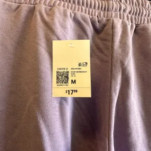 Comfy Purple Women's Shorts NWT thumbnail 3