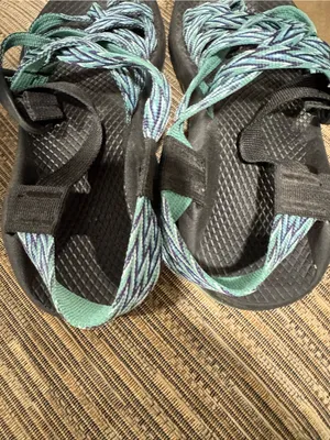 Chacos Womens 6 Classic Strappy Sandals in Black and Teal thumbnail 2