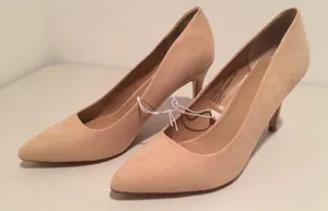 Beige Heels Tan Size 7.5 thumbnail 1