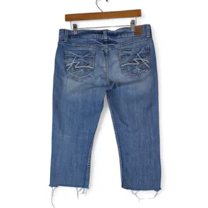 BKE Jeans Womens 34x20 Blue Culture Boot Cut Off Crop Raw Hem DIY Ankle Cropped‎ thumbnail 2