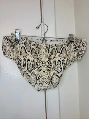 Soma Snake Print Tankini Bathing suit Size Large V Wire Plunge thumbnail 9