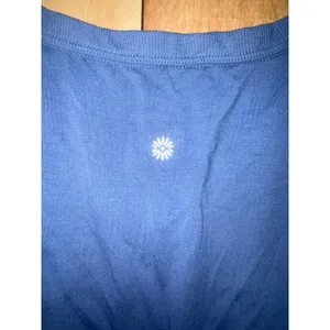 Tangerine Blue‎ V Neck Everyday Saturday Lotus Yoga Athletic T Shirt Top L thumbnail 5