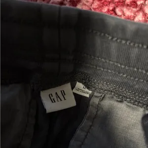 GAP Women's Washed Blue Ankle Cargo Jeans thumbnail 3