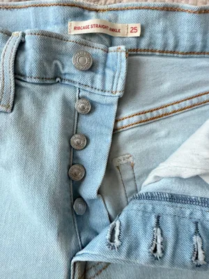 Levi’s Jeans Ribcage Straight Ankle thumbnail 2