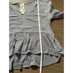 Sadie & Sage Gray Lace-Trim V-Neck Peplum Crop Top thumbnail 6