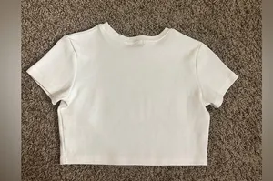 EDIKTED cropped XS tshirt thumbnail 2