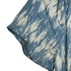 Old Navy Womens Dress Shirt Size‎ XS Blue White Pattern SS Pockets thumbnail 4