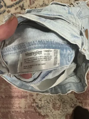 Wrangler Vintage light wash shorts thumbnail 3