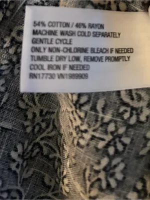 Universal Thread Women’s Black Floral with Puff Sleeves Size S NWT thumbnail 5