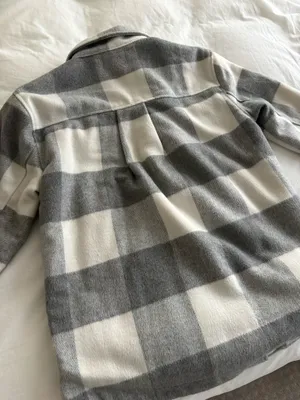 Gray & Cream Plaid Sherpa thumbnail 5