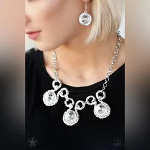 Paparazzi ♥ Hypnotized - Silver Necklace thumbnail 1