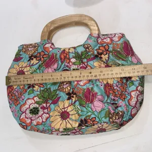 Vtg 2000s Vera Bradley Silk Quilted Floral Handbag Wooden Handles Pink Lining thumbnail 13