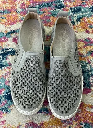 Ilse Jacobsen gray slip on 38 Size 7.5 thumbnail 1