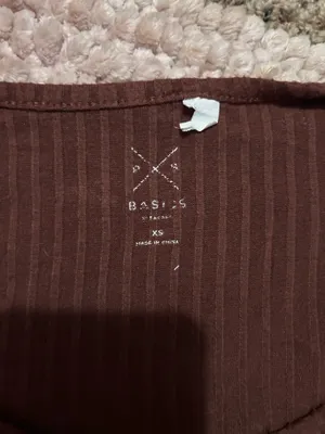 PacSun Top thumbnail 2