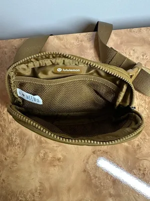 Lululemon Everywhere Belt Bag Olive Green Nylon Crossbody Waist Pack Black Logo thumbnail 6