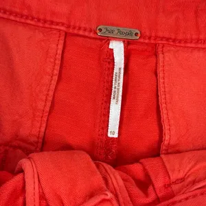 Free People Billie Chino Shorts Size 10 Red Relaxed Fit High Rise Pleated Preppy thumbnail 7
