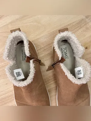 Toms Verona Suede Sherpa Lined Ankle Boots Sneakers Tan Size 7.5 thumbnail 9