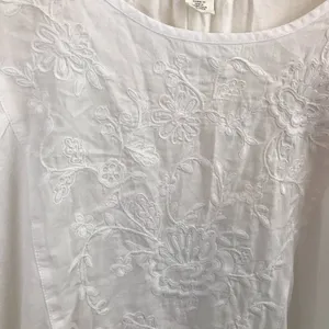 Nordstrom White Cotton Flowy Lightweight Embroidered Boho Peasant Top S new thumbnail 5
