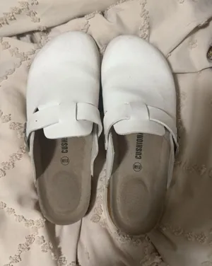 Cushionare white womens clogs thumbnail 1