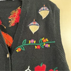 Vintage Karen Scott Black Cardigan Sweater Vest Large Fall Fruit Bear Embroidery thumbnail 5