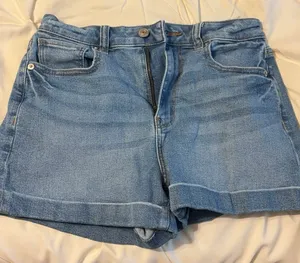 Jean Shorts thumbnail 2