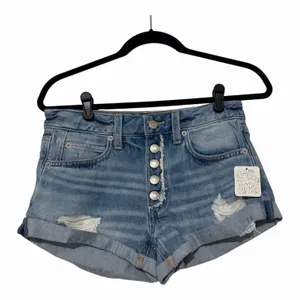 NWT WE THE FREE / FREE PEOPLE Romeo Rolled Cuff Distressed Button Fly Shorts 25 thumbnail 2