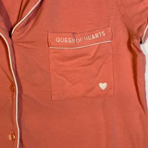 Kate Spade Queen of Hearts Pajama Top Coral Short Sleeve Button‎ Up Small thumbnail 5