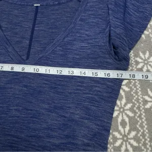 Lululemon &Go Everywhere Long Sleeve V-Neck‎ Long Sleeve Top Size 4 Activewear thumbnail 7