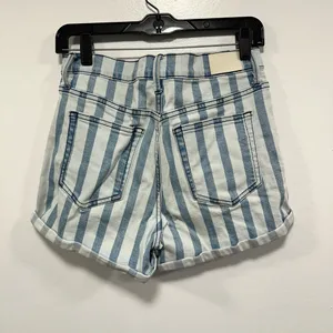 Hidden shorts! High-rise striped shorts purchased from the buckle women’s small thumbnail 4