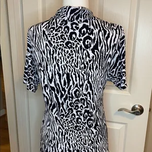 Cable & Gauge Top Zebra Print w/swoop neck Like New Size M thumbnail 8