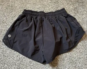 Lululemon Hotty Hot Short II thumbnail 2