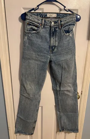 Jeans thumbnail 1