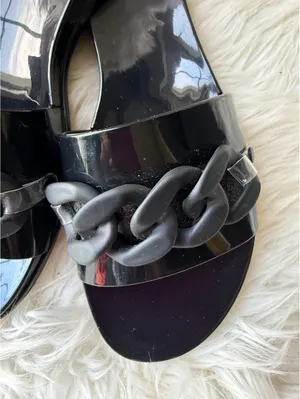 Vince Camuto Black Slide Sandals with Chunky Chain Detail Size 7M thumbnail 3