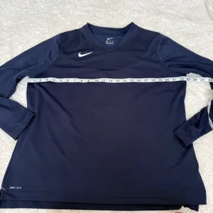 Nike Womens Dri-Fit Long Sleeve XL Navy Running Athleisure Luxe Preppy Sports thumbnail 4