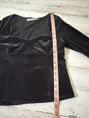 Abercrombie & Fitch Black Velvet Long-Sleeve Sweetheart Top Size Medium thumbnail 9