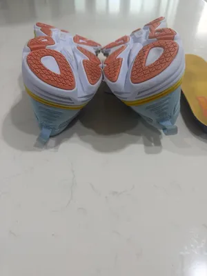 Hoka Women's Bondi 8 Running Shoes in Summer Song/Country Air thumbnail 9
