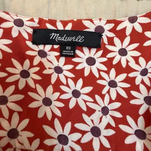 Madewell Red Daisy Floral Clara Wrap Midi Dress Short Sleeve V-Neck XS EUC‎ thumbnail 4