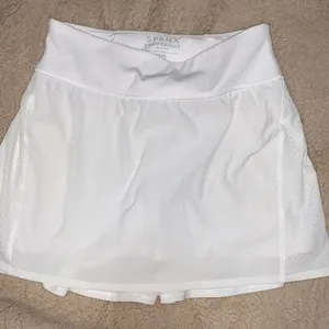 Spanx skort woman size small white thumbnail 1