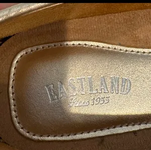 Metallic Gold Driving Loafer Flats Comfort Shoes 10 Holiday Eastland thumbnail 5