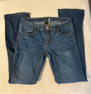Apt. 9 Low rise bootcut jeans with bedazzled pockets thumbnail 1