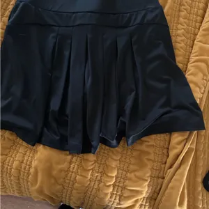 J crew athletic skirt with shorts underneath back pleats smooth front sz small thumbnail 4