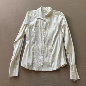 Vintage Banana Republic Fitted Pintucked Shirt thumbnail 1