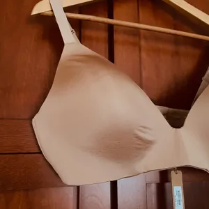 Skims Wireless Form T-Shirt Bra Clay Size 42D thumbnail 2