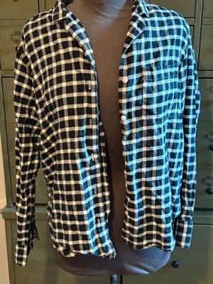 GAP Black & White Plaid Women’s Button-Up Pajama Set SZ M thumbnail 1