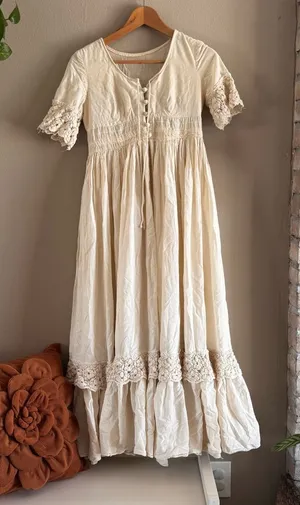 BEVERLY PAIGE‎ Vintage Ruffle Maxi Dress thumbnail 1