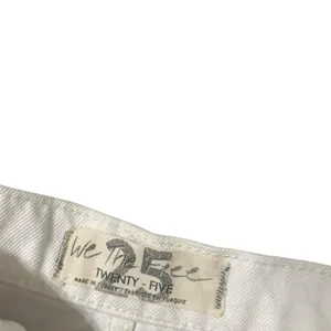 NWT FREE PEOPLE We The Free Maggie Distressed Cotton White Denim Jeans thumbnail 8