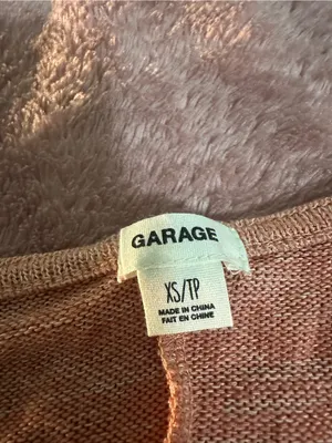 Garage Rose Pink V‑Neck Knit Sweater with Front Pockets thumbnail 3