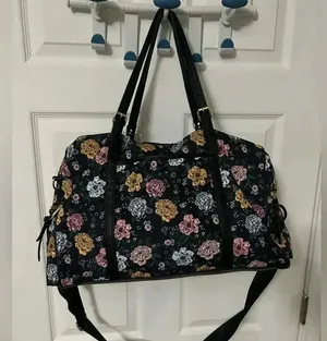 Flower women gym/luggage bag thumbnail 2