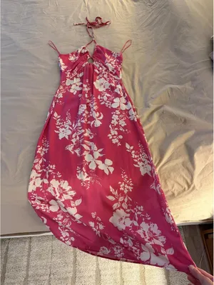 Reformation floral dress XS thumbnail 1