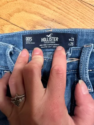 Hollister High-Rise Super Skinny Jeans 00S thumbnail 2